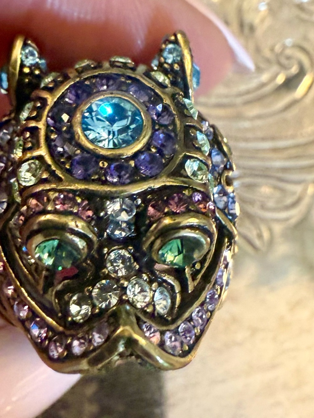 Heidi Daus Glittering Guardian Foo Dog - Picture 3 of 5